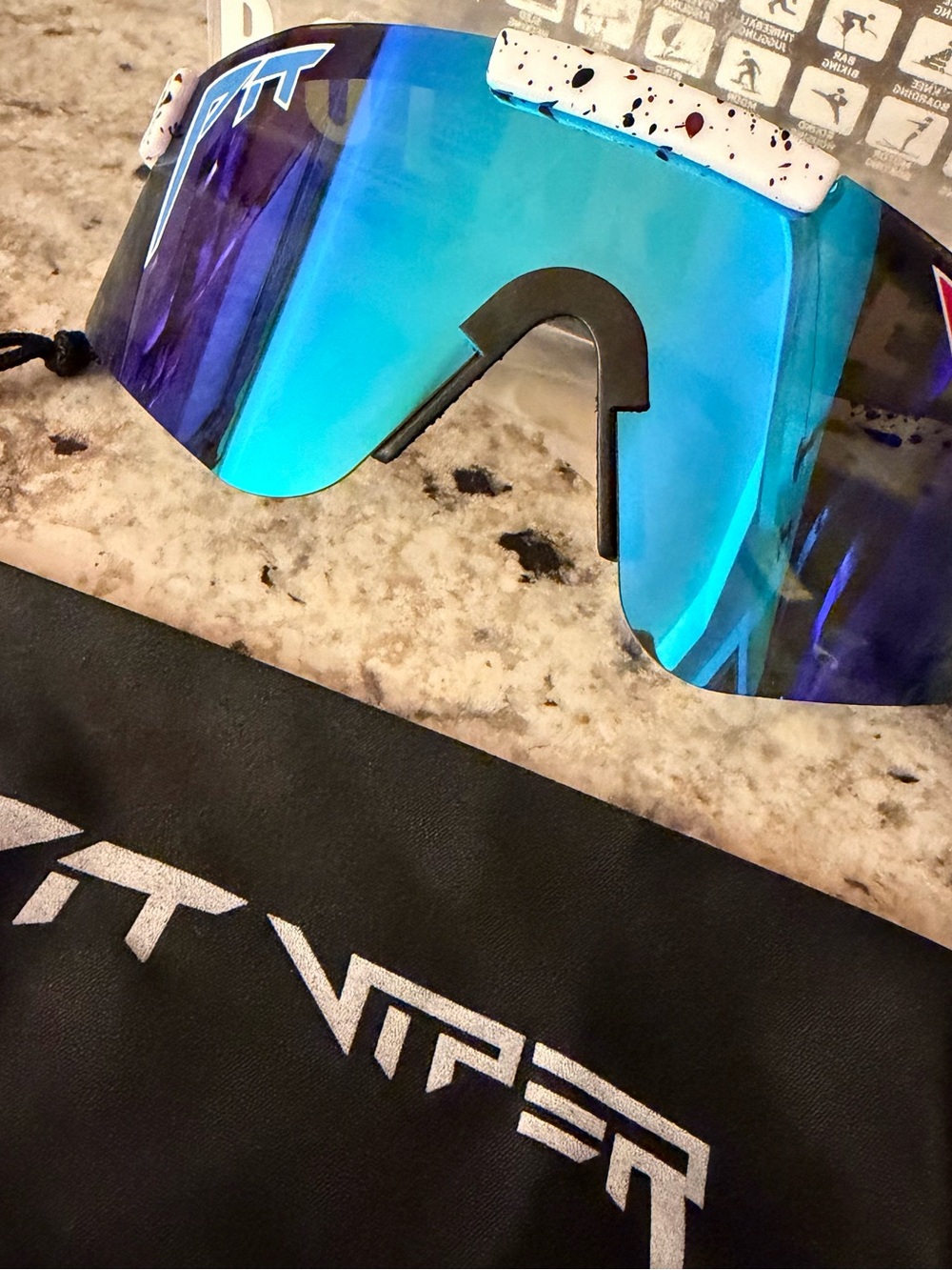 Pit Viper Blue Mirrored Shield Sunglass Lens with Speckled White Nose Pad